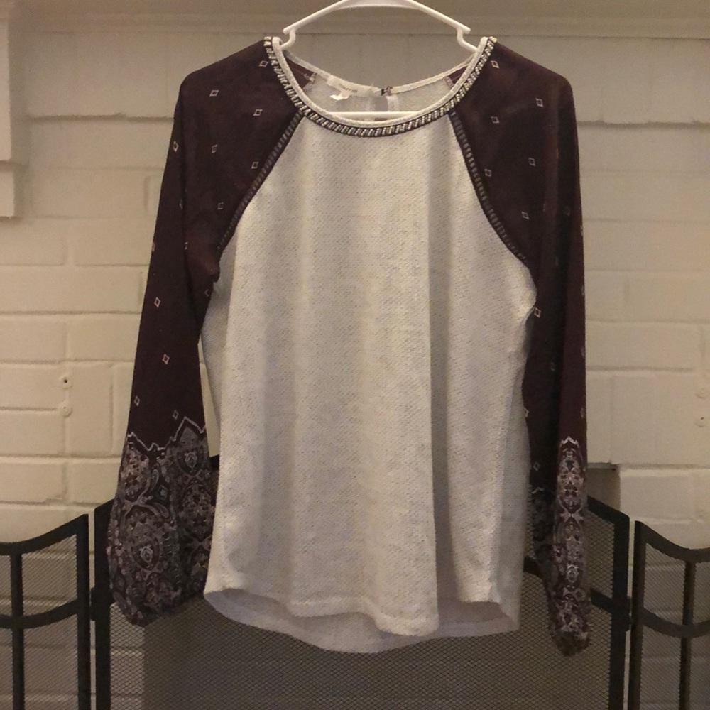 Maurices top